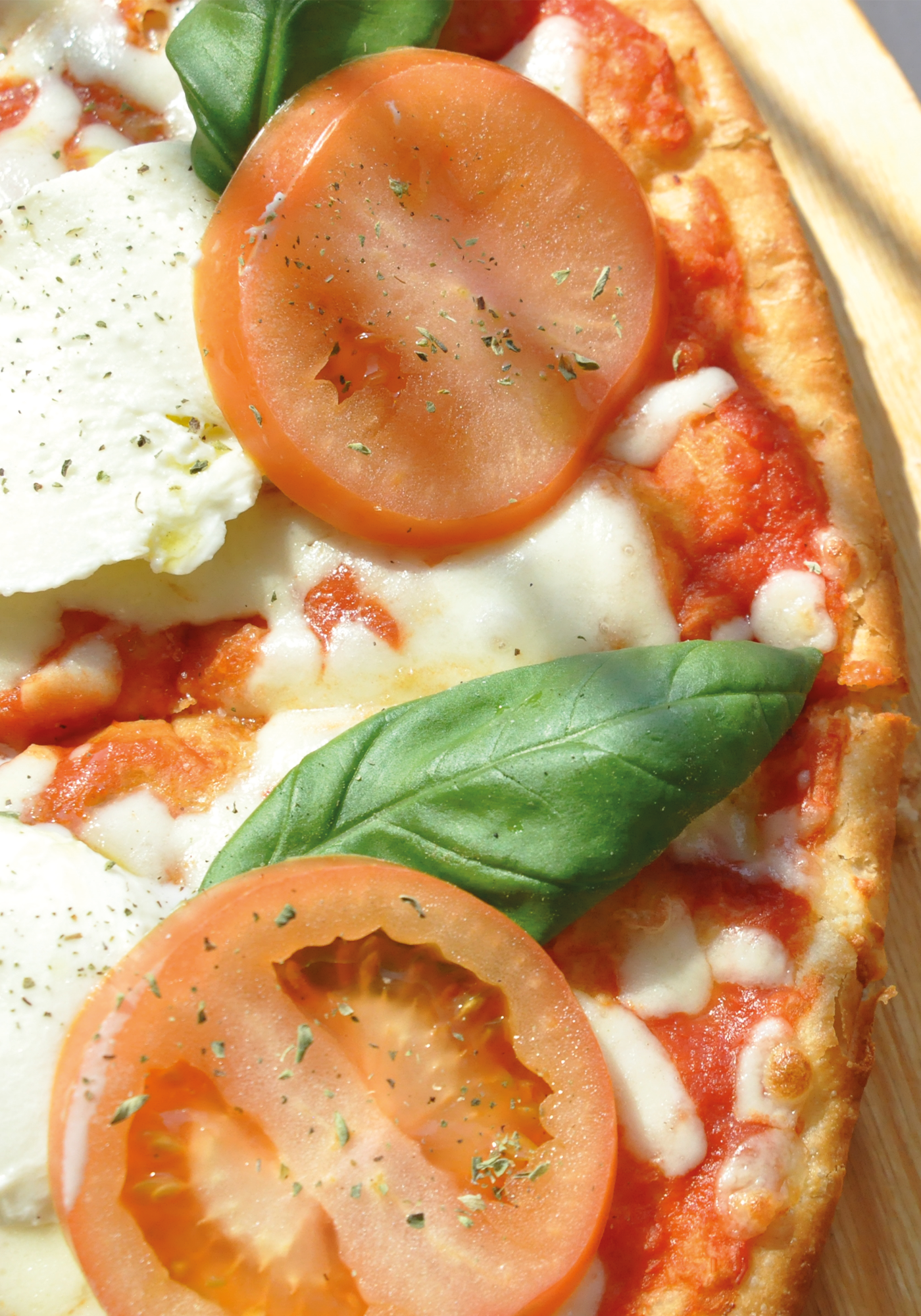 pizza con pomodoro ramato e fior di latte